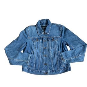 Banana Republic Denim Point collar Long sleeves w/ buttoned cuffs Jacket small